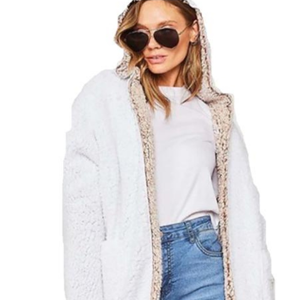 BEAUTIFUL REVERSIBLE IVORY BROWN SHERPA COAT - Picture 3 of 5